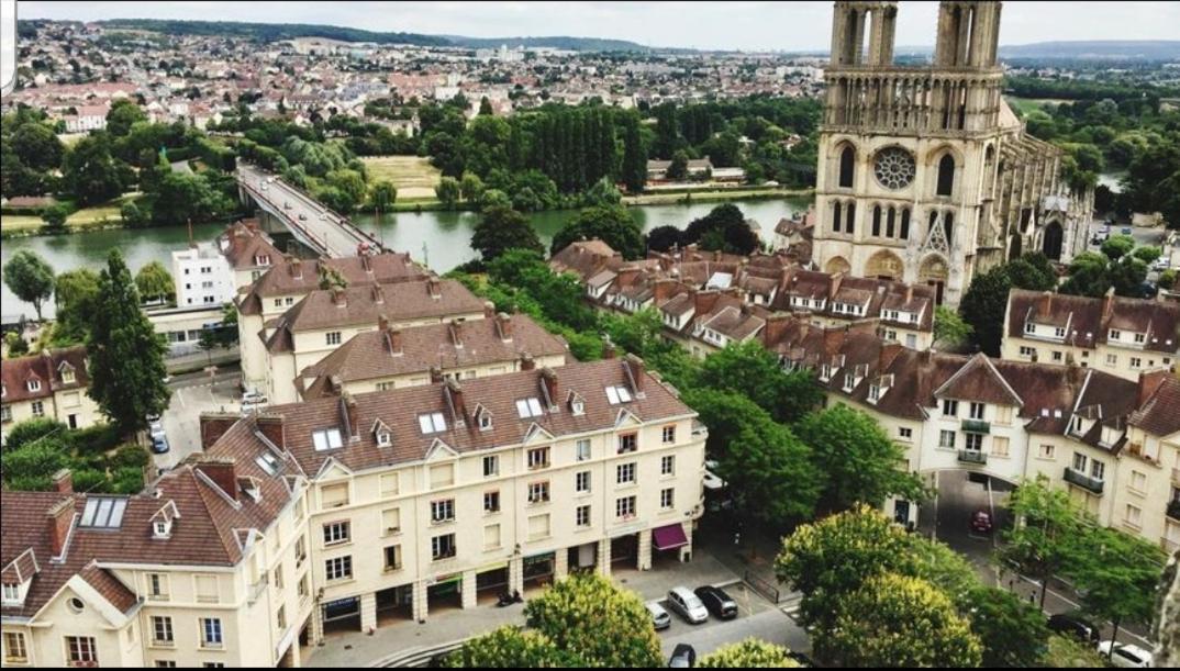 Verdun Mantes-la-Jolie ภายนอก รูปภาพ